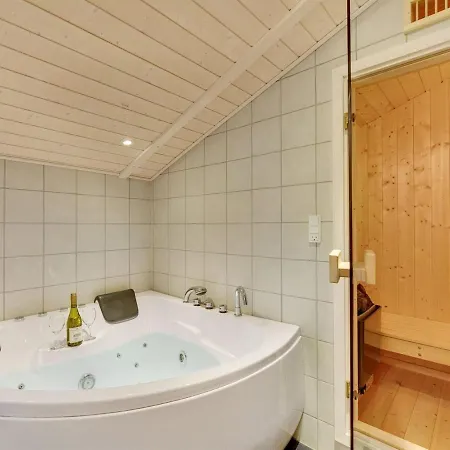 Holiday home Erza - 500m From The Sea In Western Jutland By Interhome